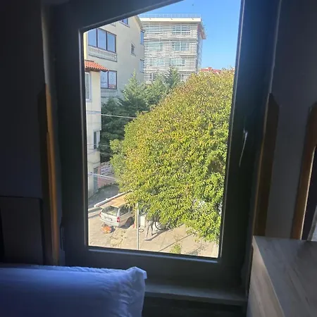 Ideal Hotel