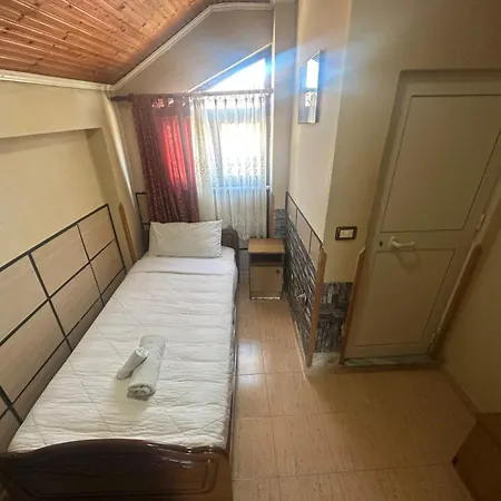 Ideal Hotel