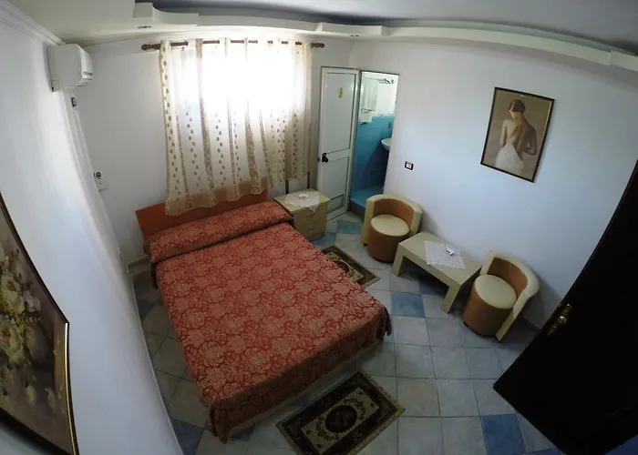 Ξενοδοχείο Ideal 3*